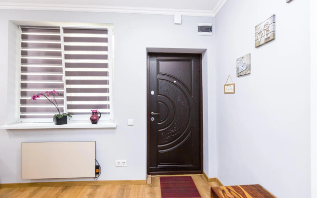 Сучасна квартира по вул. Таманська 9/4, біля Краківського.