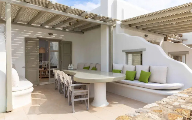 Modern Cycladic Style Villa Xara