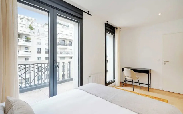 Duplex With Terrace in Levallois