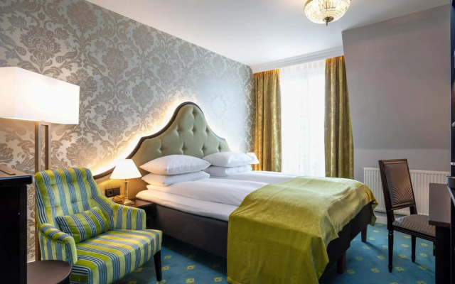 Hotel Bristol