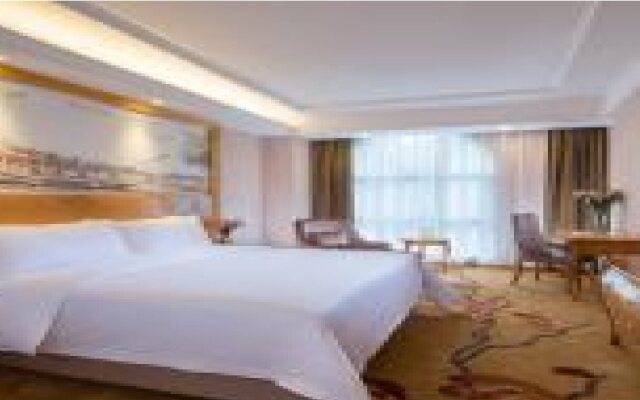 Vienna Hotel Shenzhen Bantian Wuhe Avenue Branch