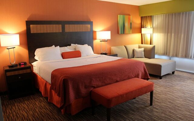 Holiday Inn DANBURY-BETHEL @ I-84