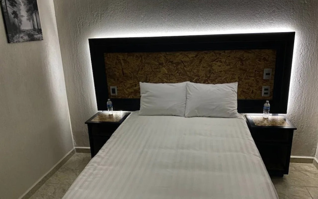 Hotel Central Pirámides