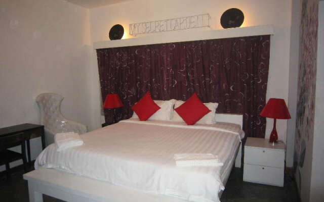 White Rabbit Hostel Siem Reap