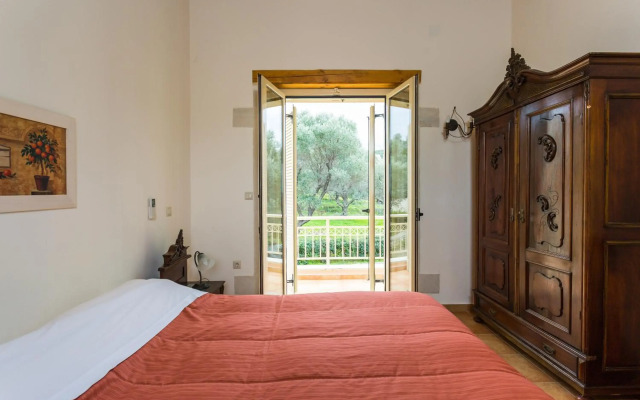 Maroulas Villa Estate