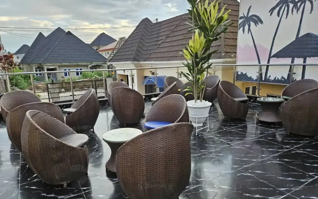 AA Hotel and Apartment
