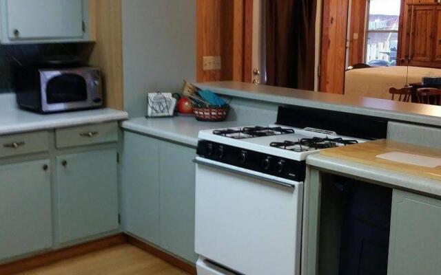 Shalom House Bed and Breakfast