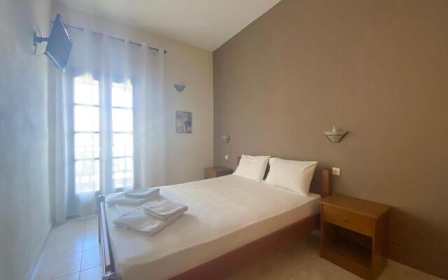 Aloni Rooms