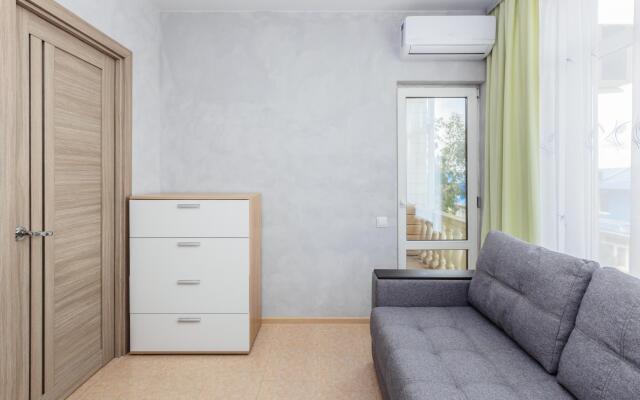 Esthete apartments on Parkhomenko Street