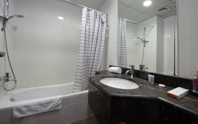 Beautiful Studio Walking Distance to Dubai Mall