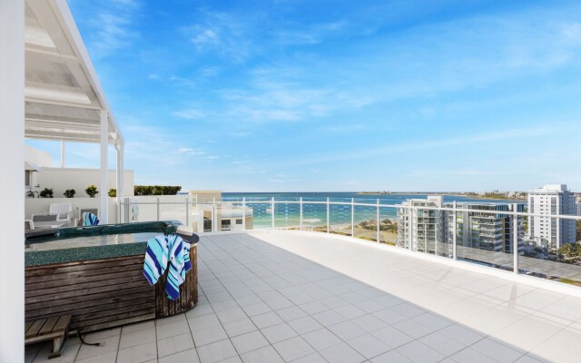 Aqua Vista Resort