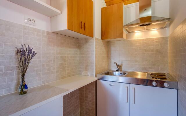 Ruka - Free Barbecue - A2