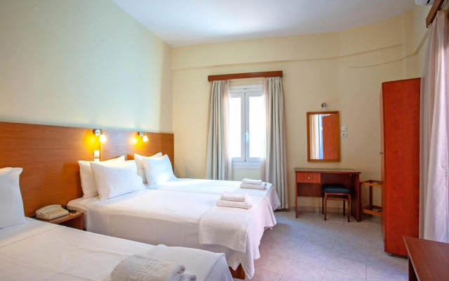 Lucia Hotel