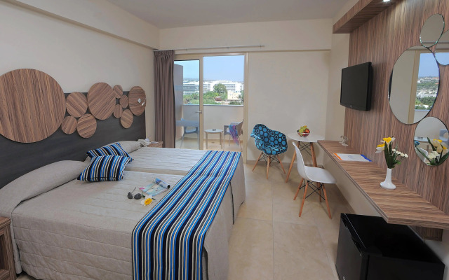 Nelia Beach Hotel & Spa