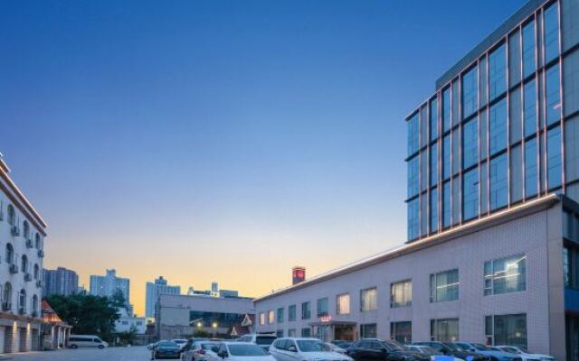 Starlight International Hotel