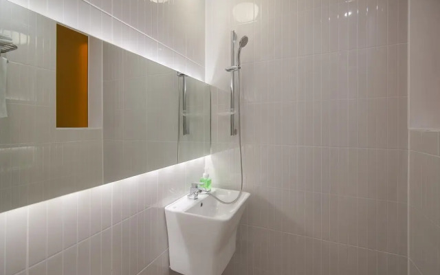 Blo By Blo Hotel