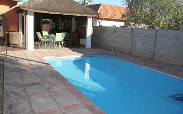 Airport Bed and Breakfast