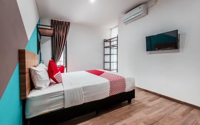 OYO 1580 D'rhea Syariah