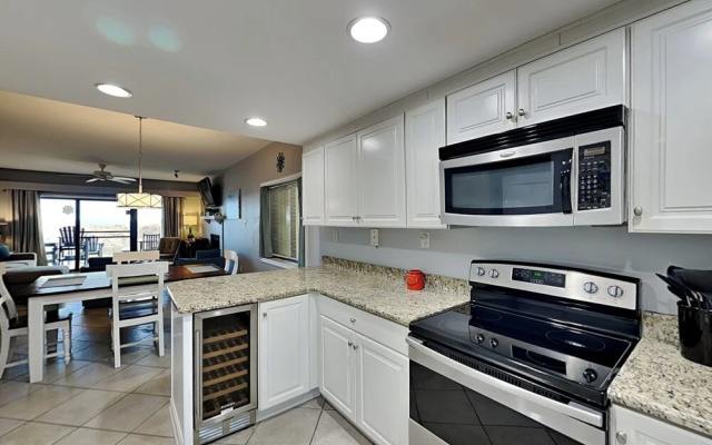 Shipwatch Surf & Yacht by Southern Vacation Rentals