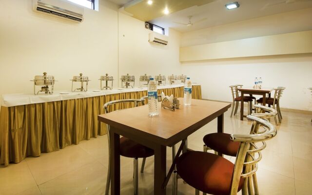 Asian Suites A 585 IFFCO Metro station
