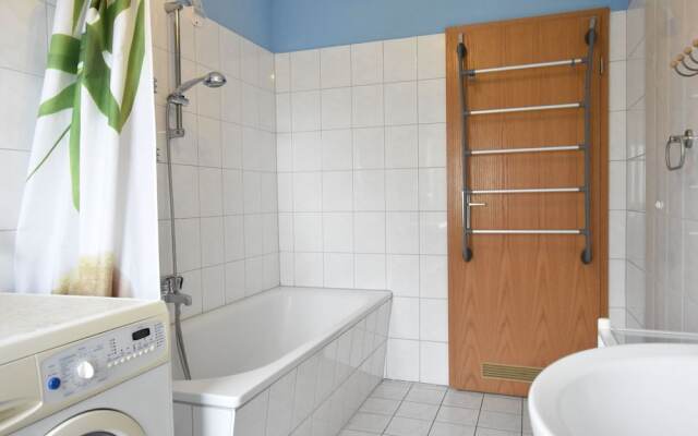 Quaint Apartment near Sea in Boltenhagen