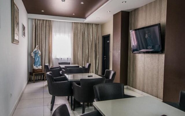 Hotel Lux
