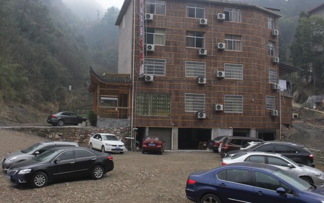 Red Apple Inn
