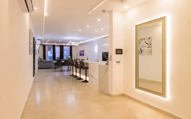 Modern Spacious apt 2mn to the sea Qawr