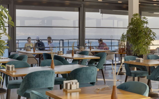 Signature Blue Resort Kuşadası