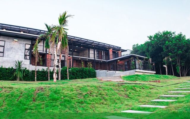 Sangklakiri Resort