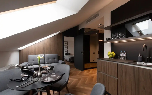 Dvor Podznoeva Studios and Apartments