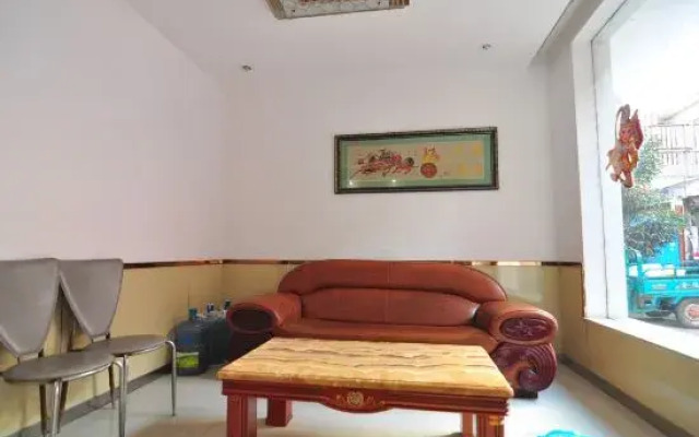 Town Haipeng Hotel
