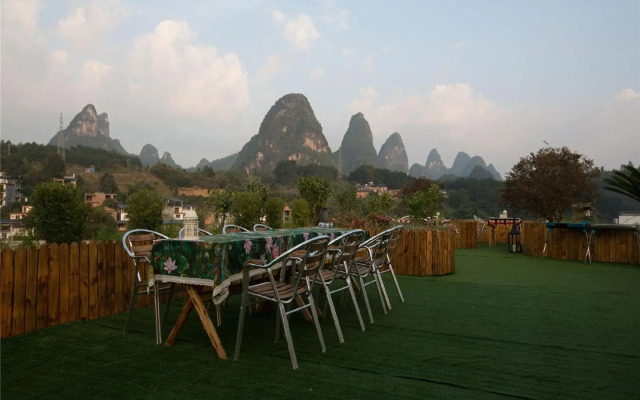 Yangshuo Village Retreat