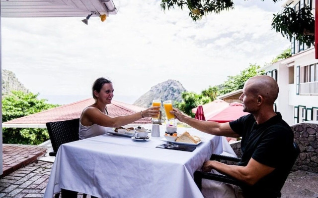 Queen's Garden Resort & Spa