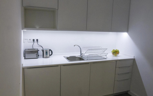 Watching Lisbon Apartments