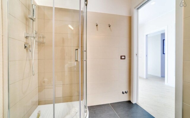 Luxury, Large Flat With Terrace on Vatican Walls