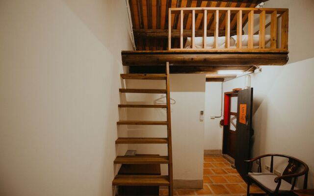Live Guest House