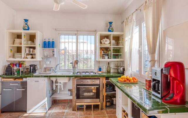 Lovely Holiday Home in Coin With Private Swimming Pool