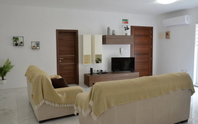 Lorenza Letting Apartment