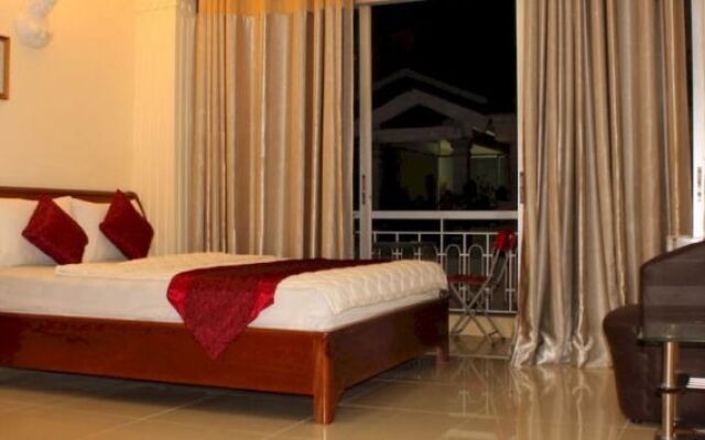 RedDoorz Plus @ Pham Ngu Lao 2