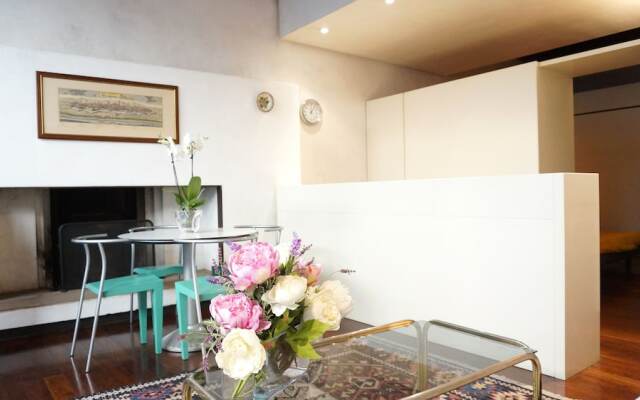 Trifora apartment