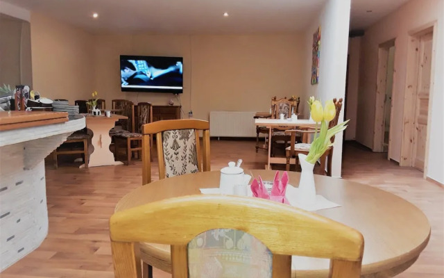 Pension, Seminarräume & Käsemanufaktur im Leezener Hof