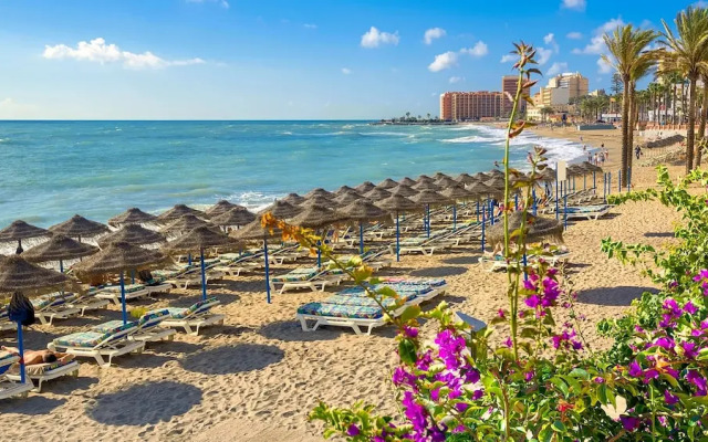 Sky Sea Holidays Puerto Marina