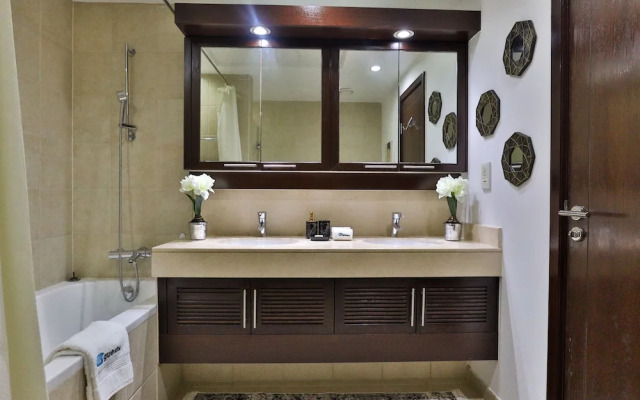 HiGuests - The Residences Tower 8