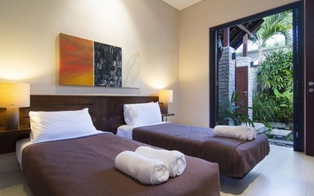Niramaya Port Douglas 3 and 4 Bedroom Villas