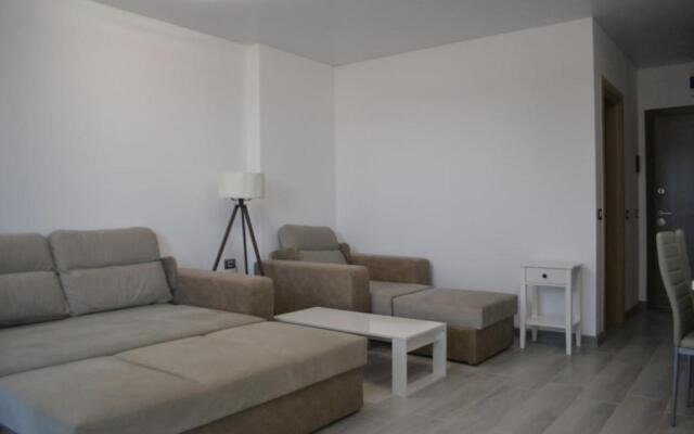 Studiou Andu Nord 10 by Alezzi