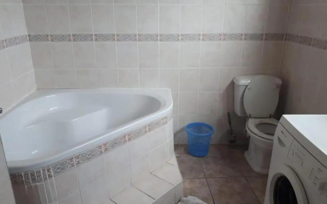 Apartment 6, Protea Apartments,135 Marine Drive Margate