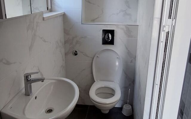S2-spacious Studio With the sea View & use of Pool