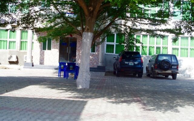 KDT Hotels And Suites
