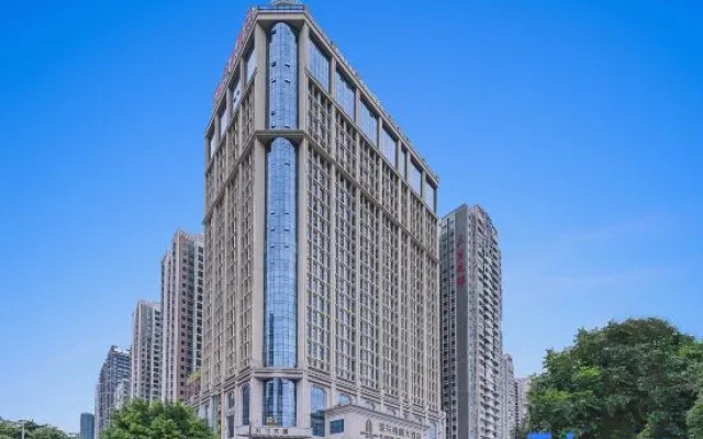 Rowin Grand Hotel
